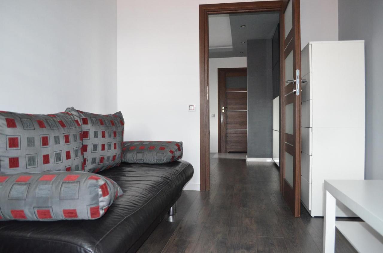 Apartment City Center - Free Parking - Easy Check-In خوجوف المظهر الخارجي الصورة