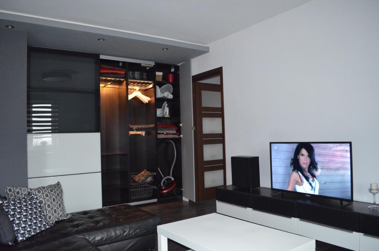 Apartment City Center - Free Parking - Easy Check-In خوجوف المظهر الخارجي الصورة